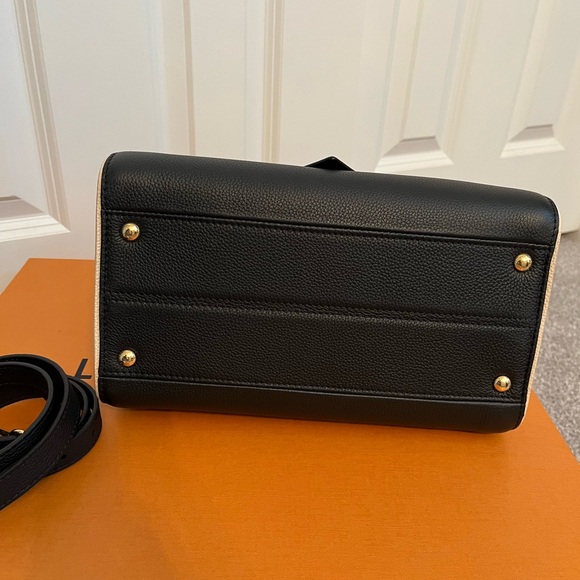 LV bag - Picture 11 of 12